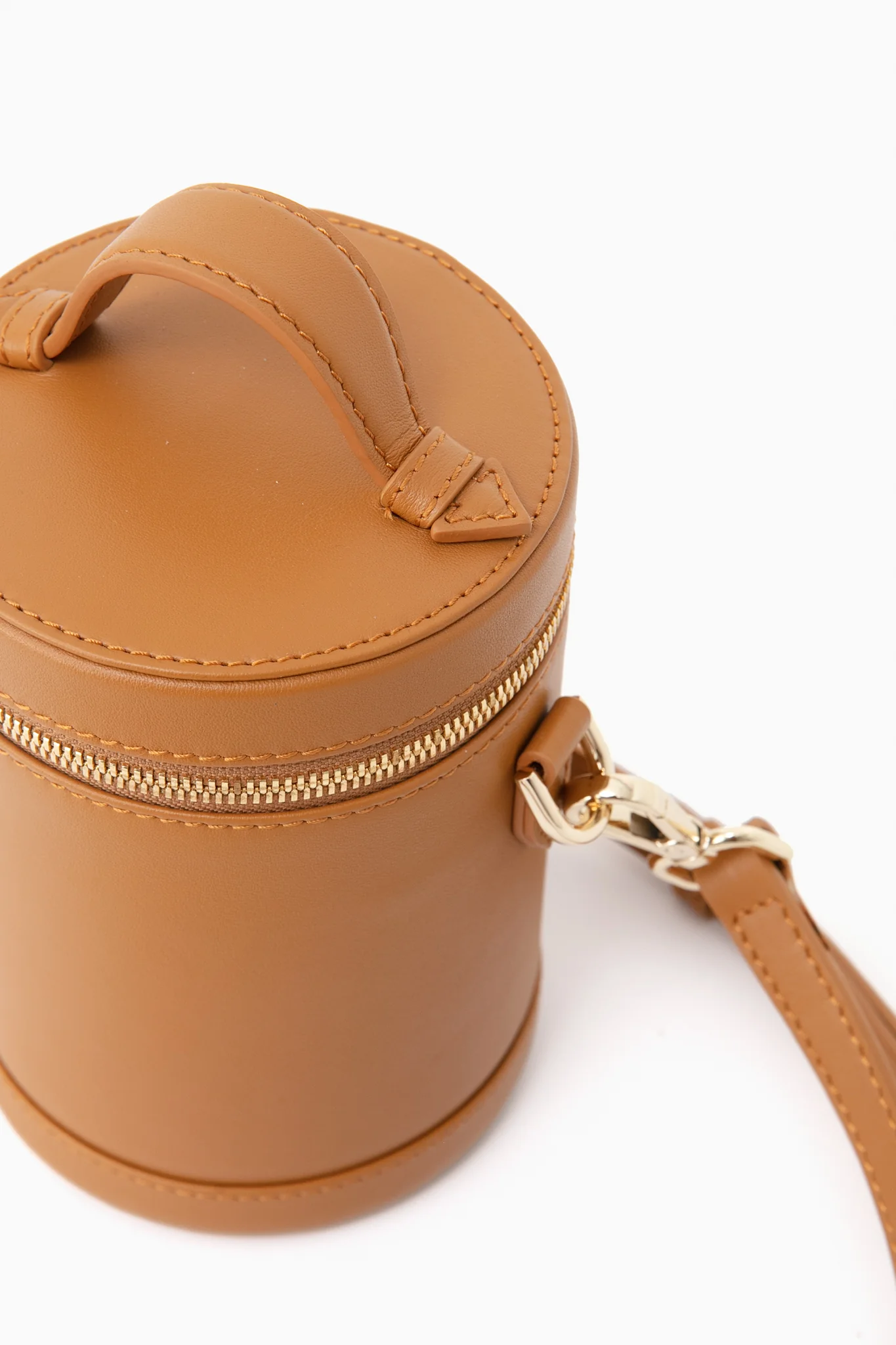 Atlas Tan Leather Crossbody Capsule Bag - Image 4