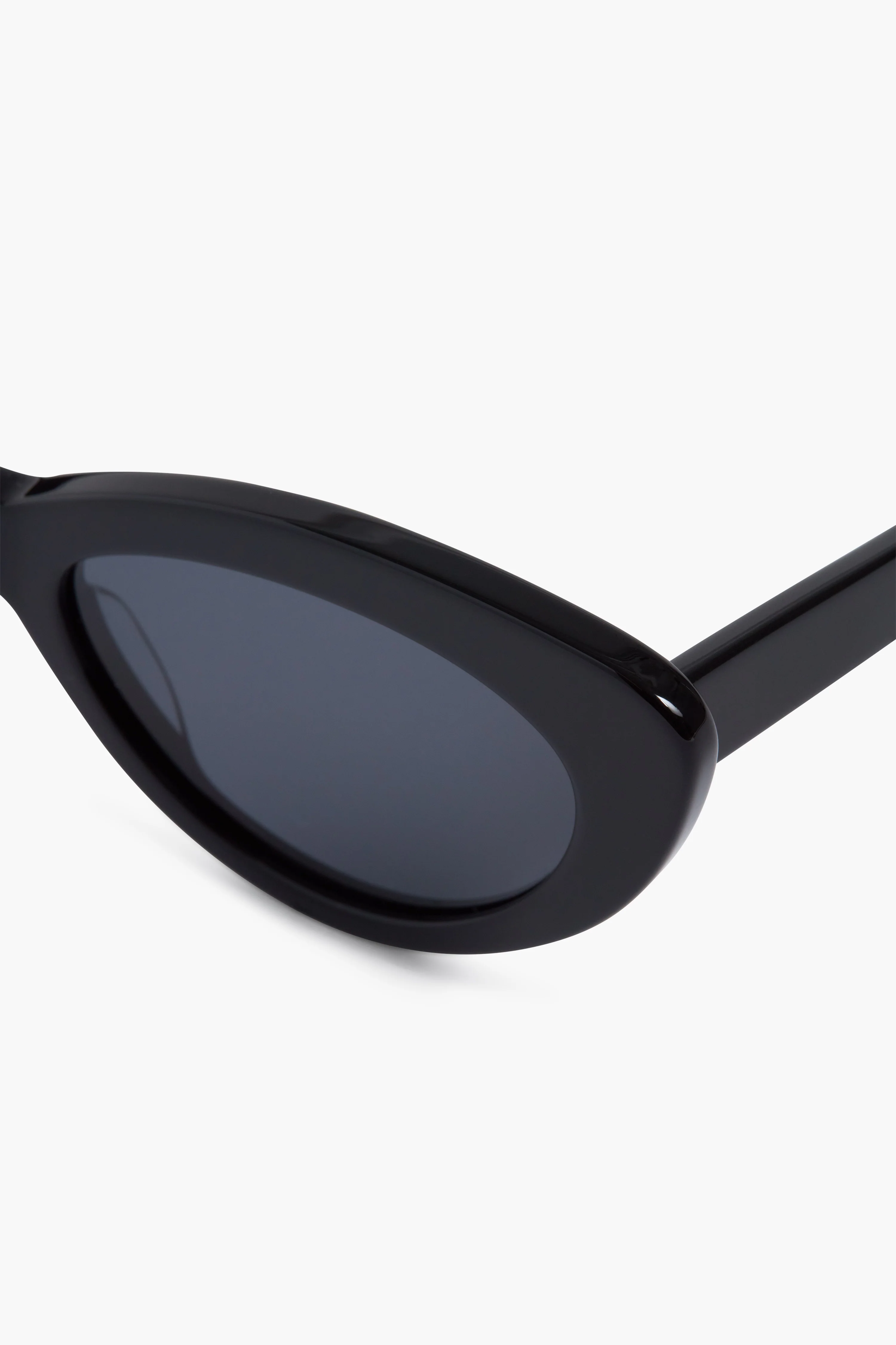 Black Pamela Sunglasses - Image 5