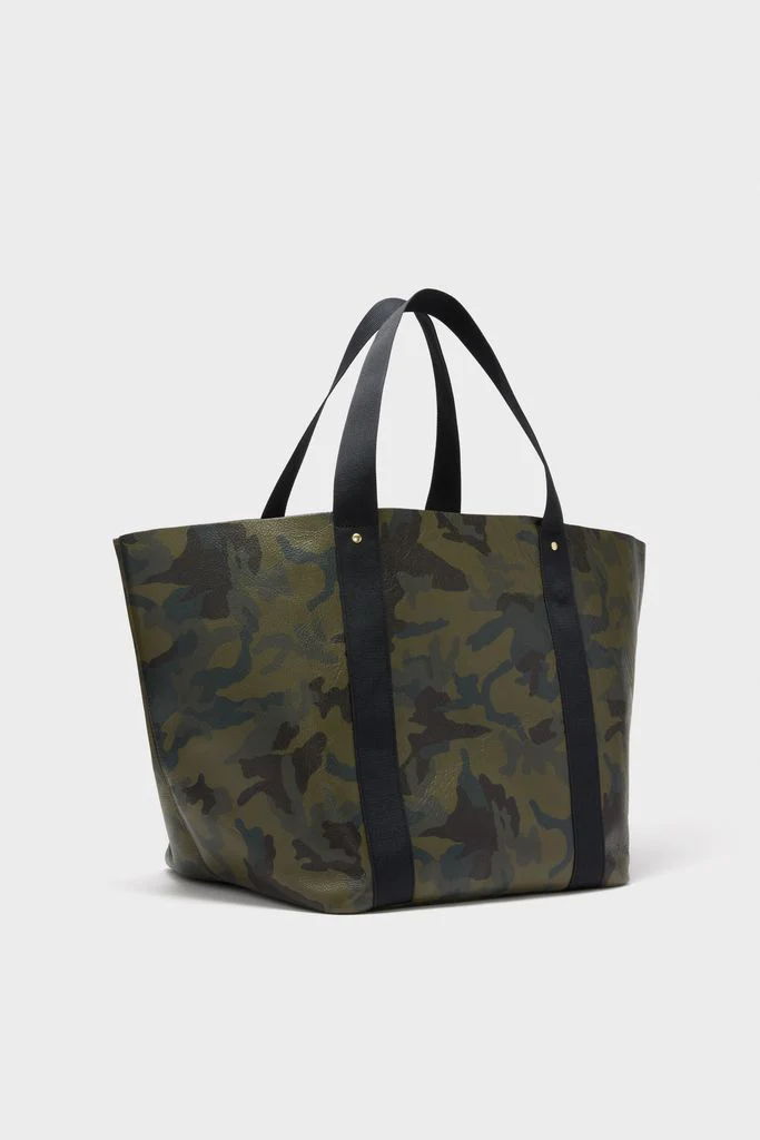 Camoflauge Big Daddy Tote with Green Monogram - Image 3