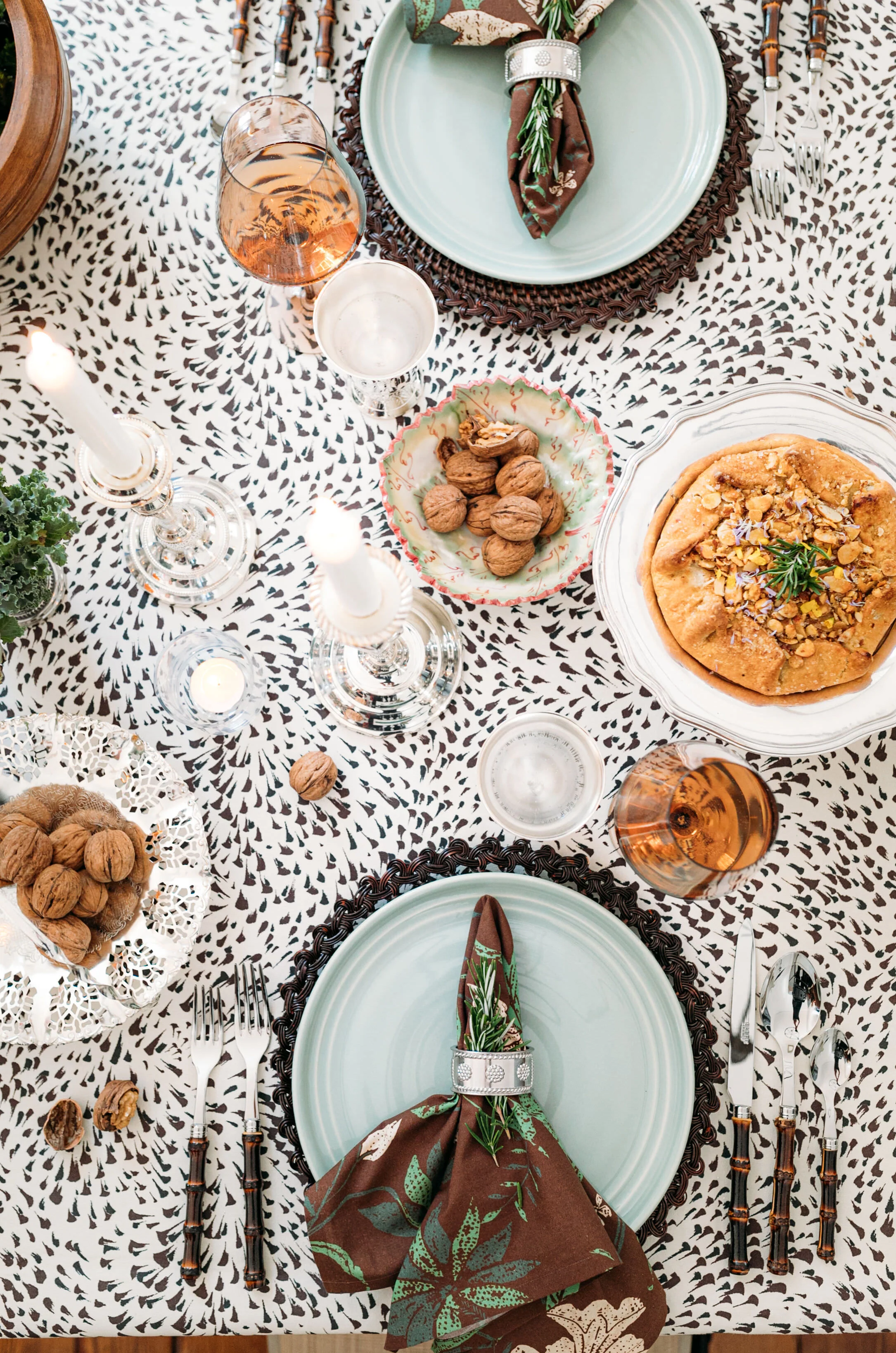 Cocoa Dot Tablecloth - Image 3