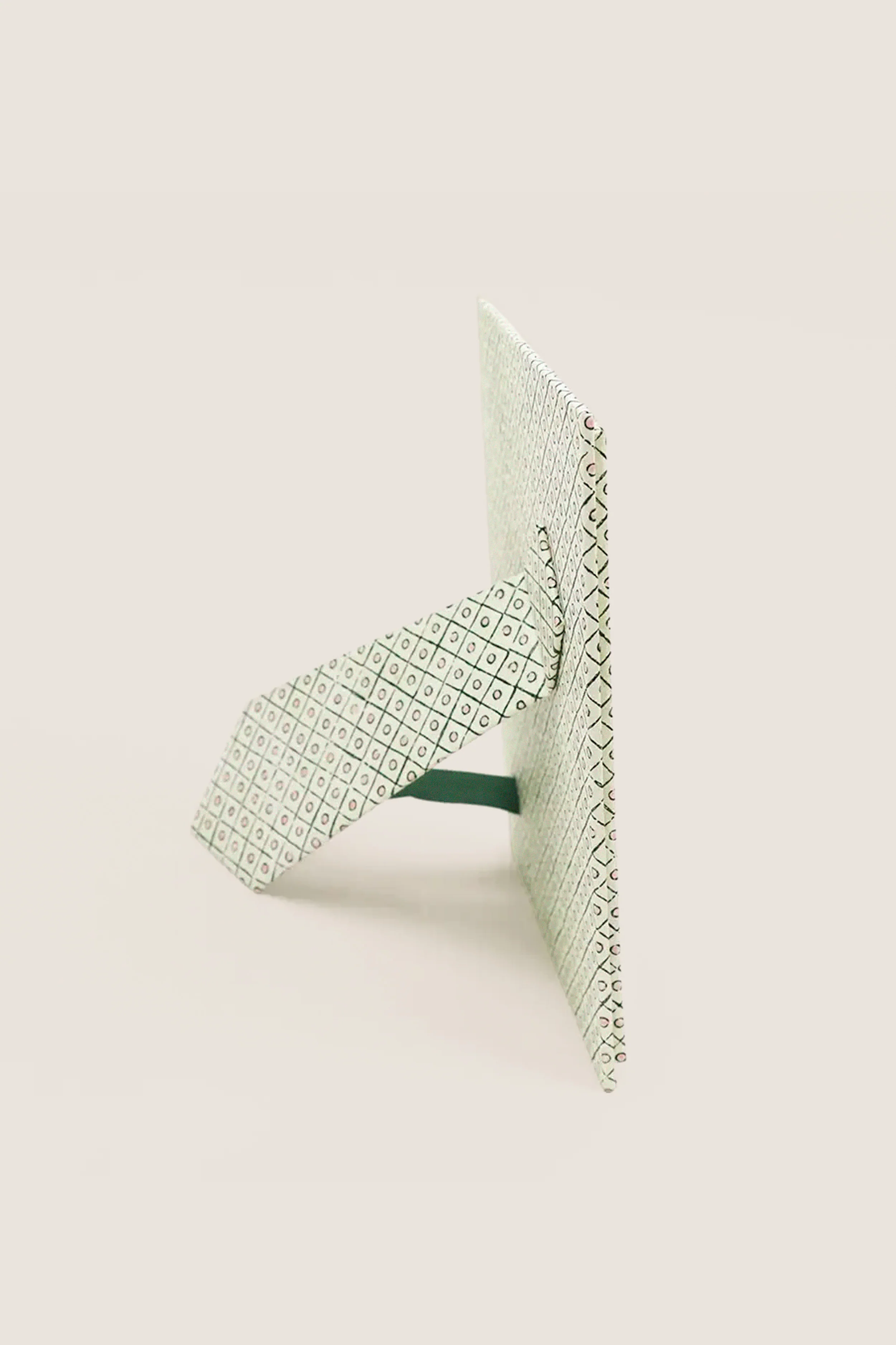 Dot and Grid Green Screen Printed Tabletop Picture Frame - Image 2