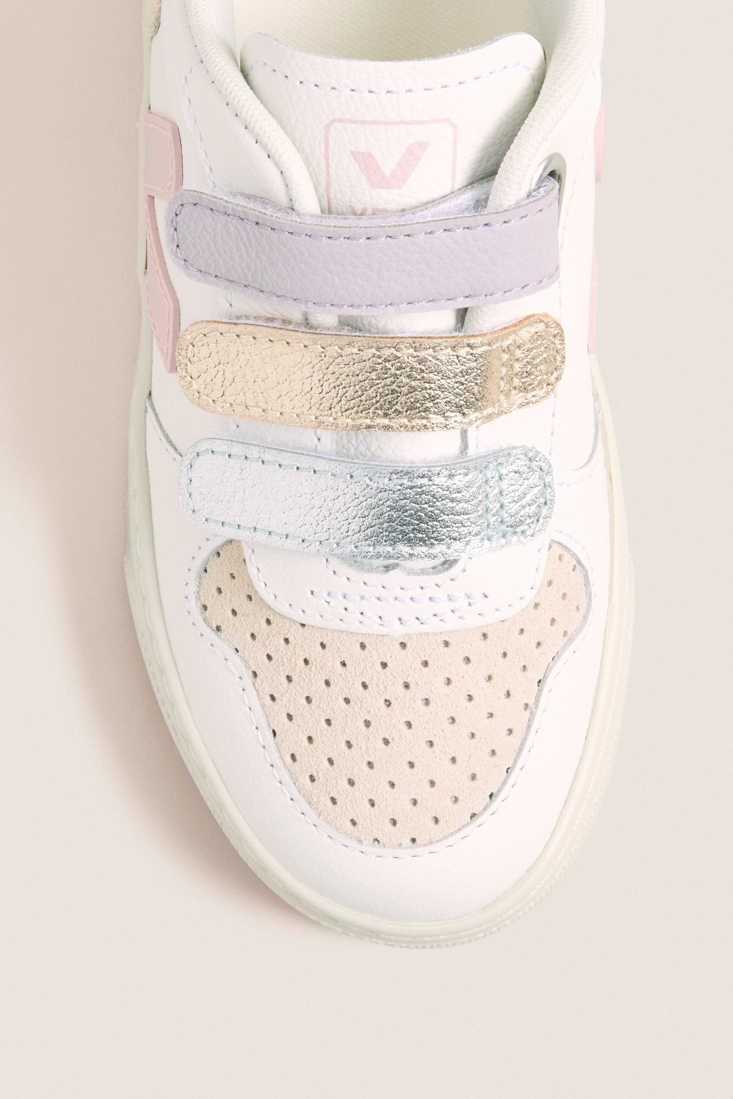 Kids White Petale Small V-10 Sneakers - Image 6
