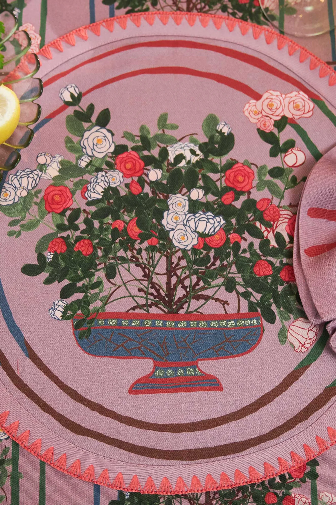 La Vie en Rose Round Placemats (Set of 6) - Image 2