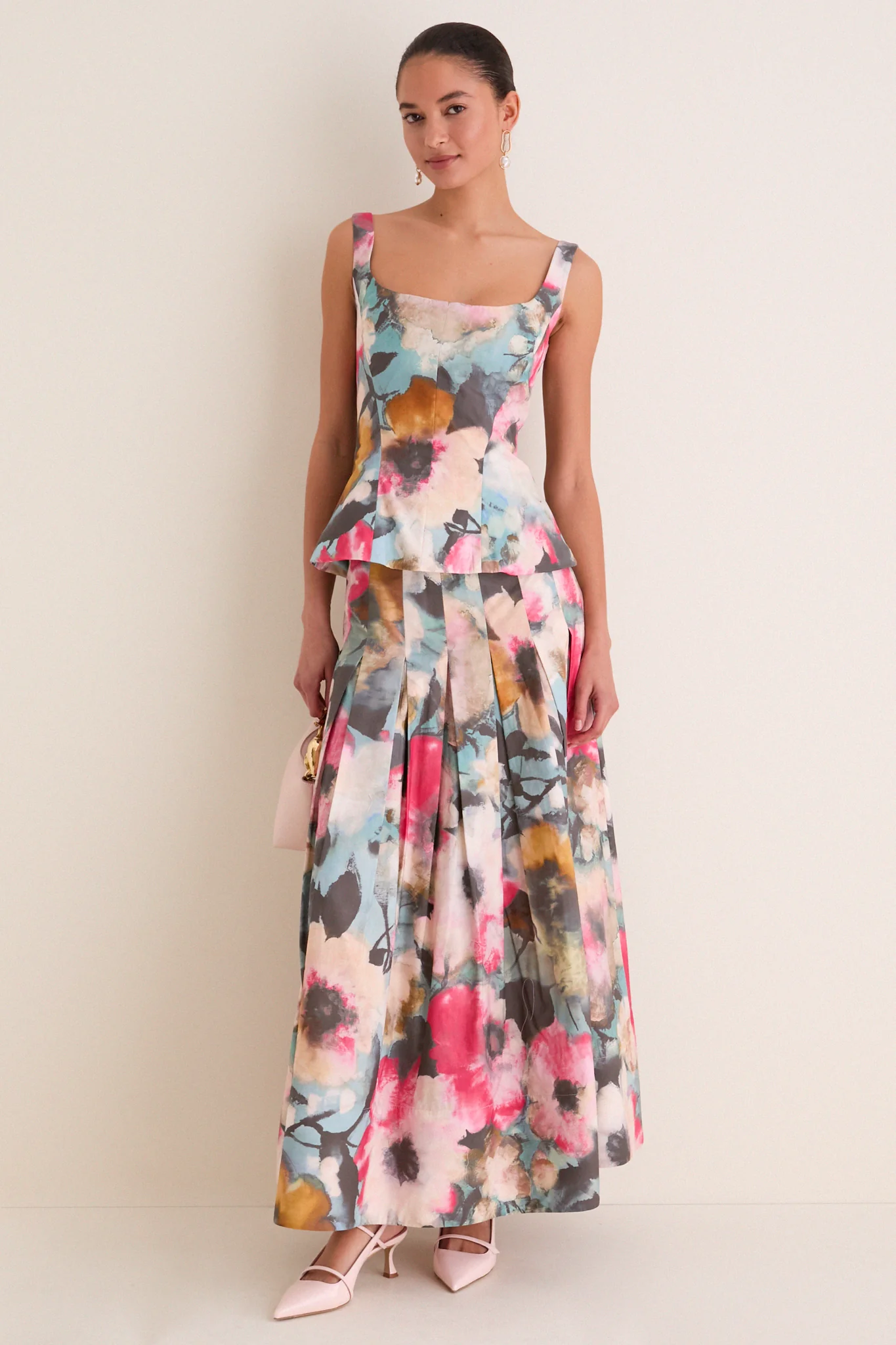 Mist Multi Floral Printed Cotton Scoop Neck Fitted Top - Image 2