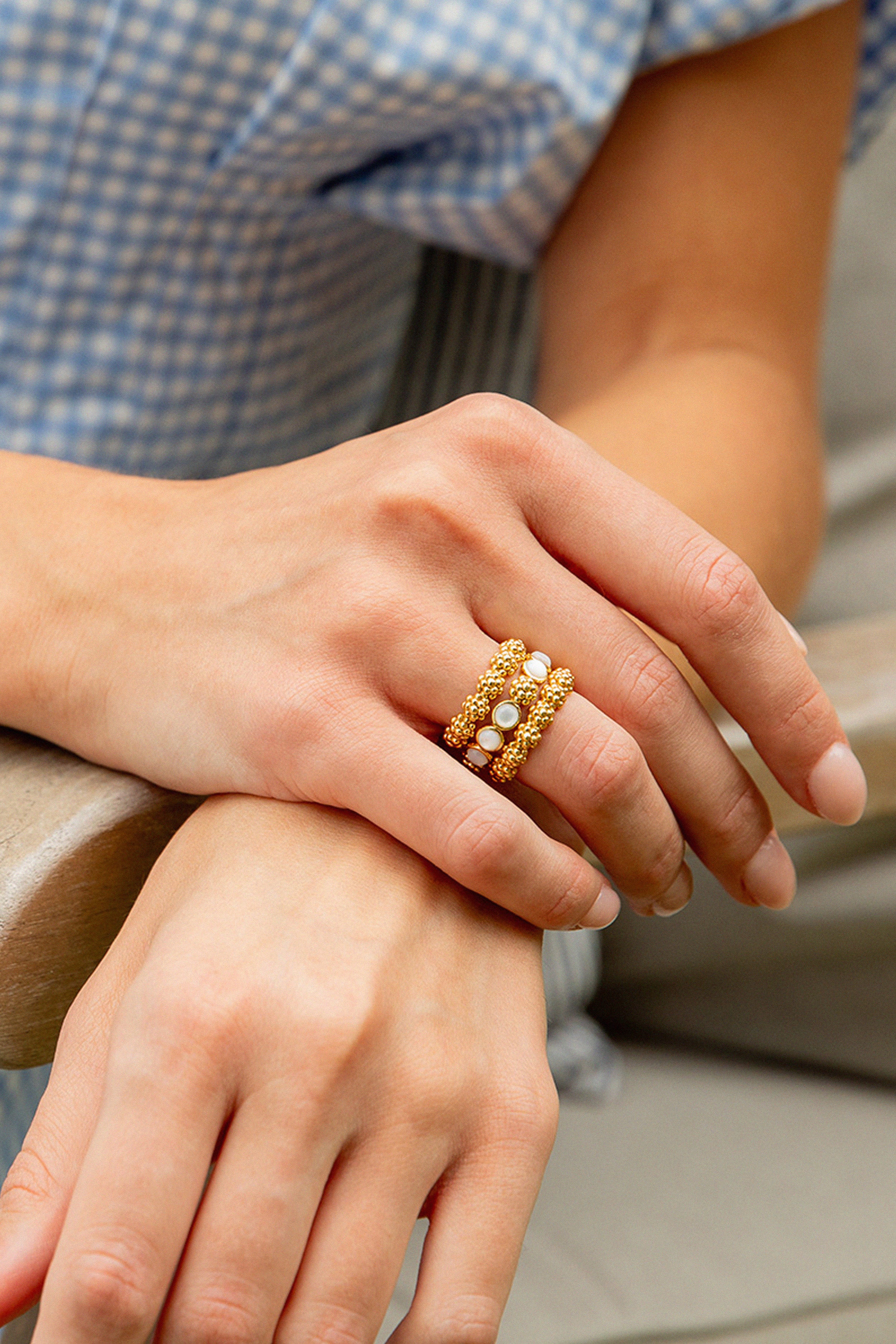 Mother of Pearl Berry Gem Ring - Image 2