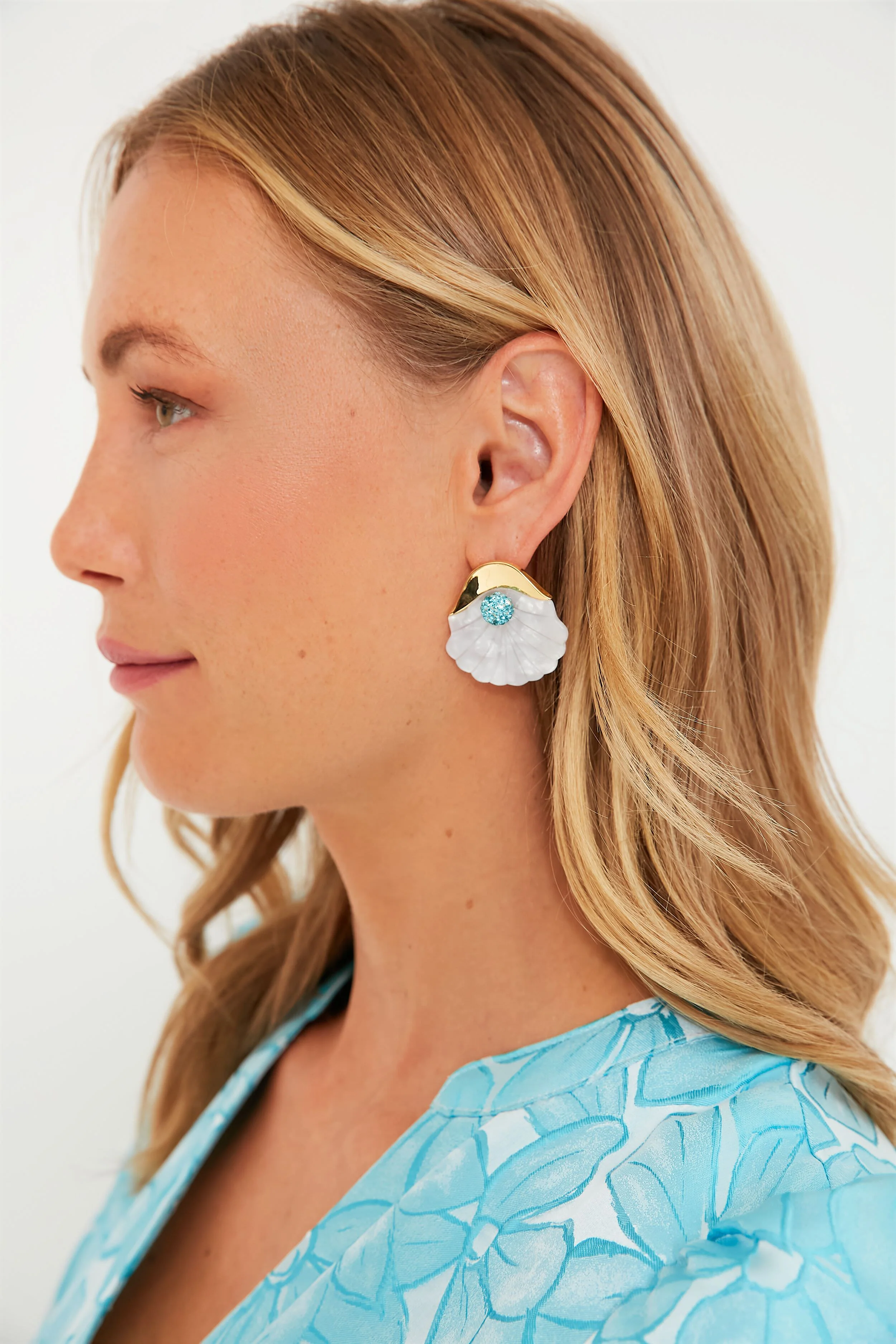 Mother of Pearl Shellona Button Earrings - Image 2
