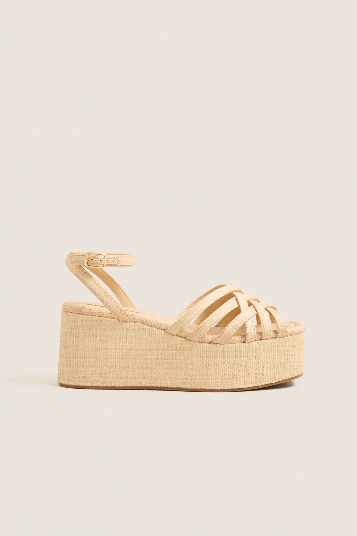 Natural Raffia Channing Platforms - Image 5