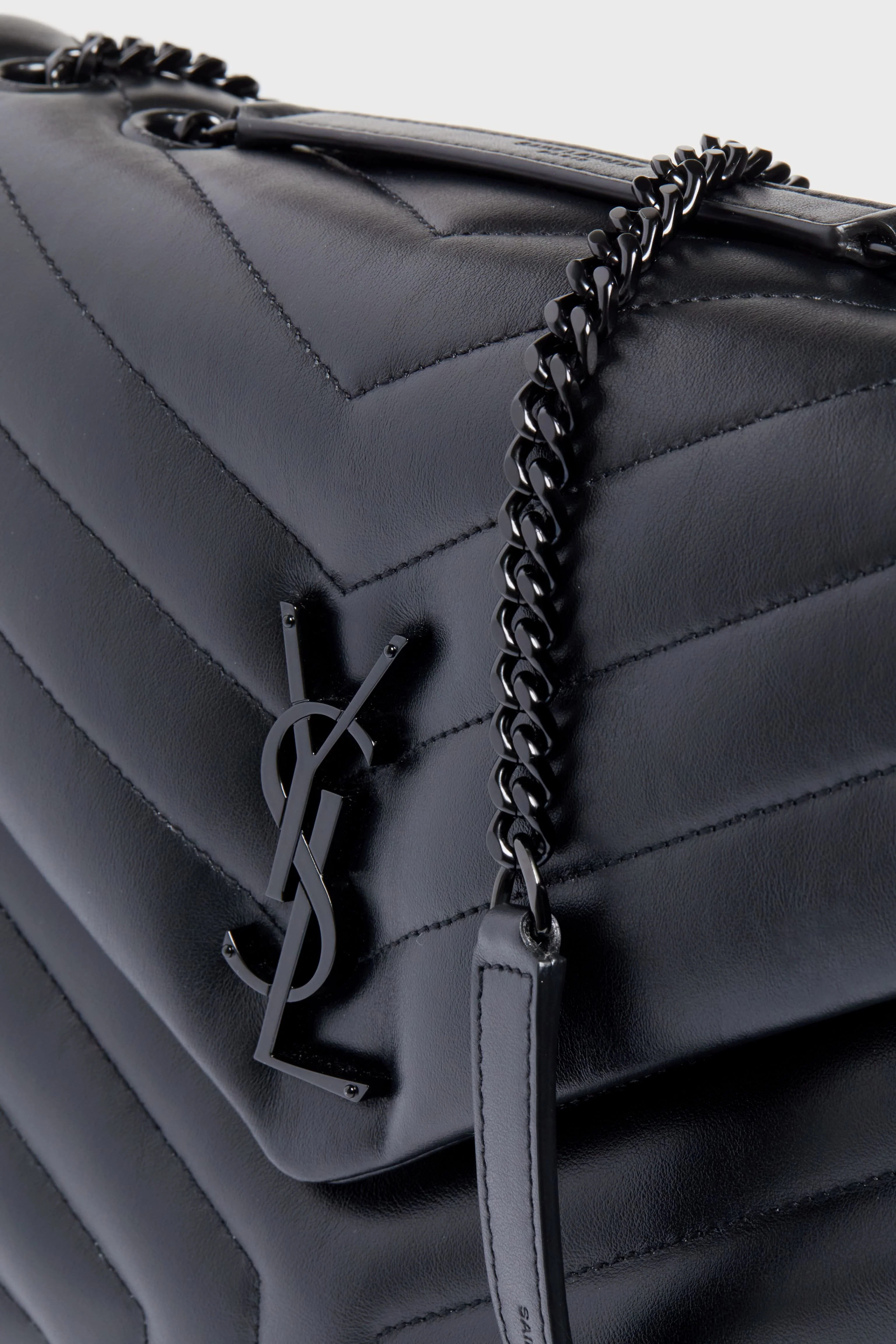Saint Laurent Black Medium Loulou Monogramme Chain Bag - Image 5