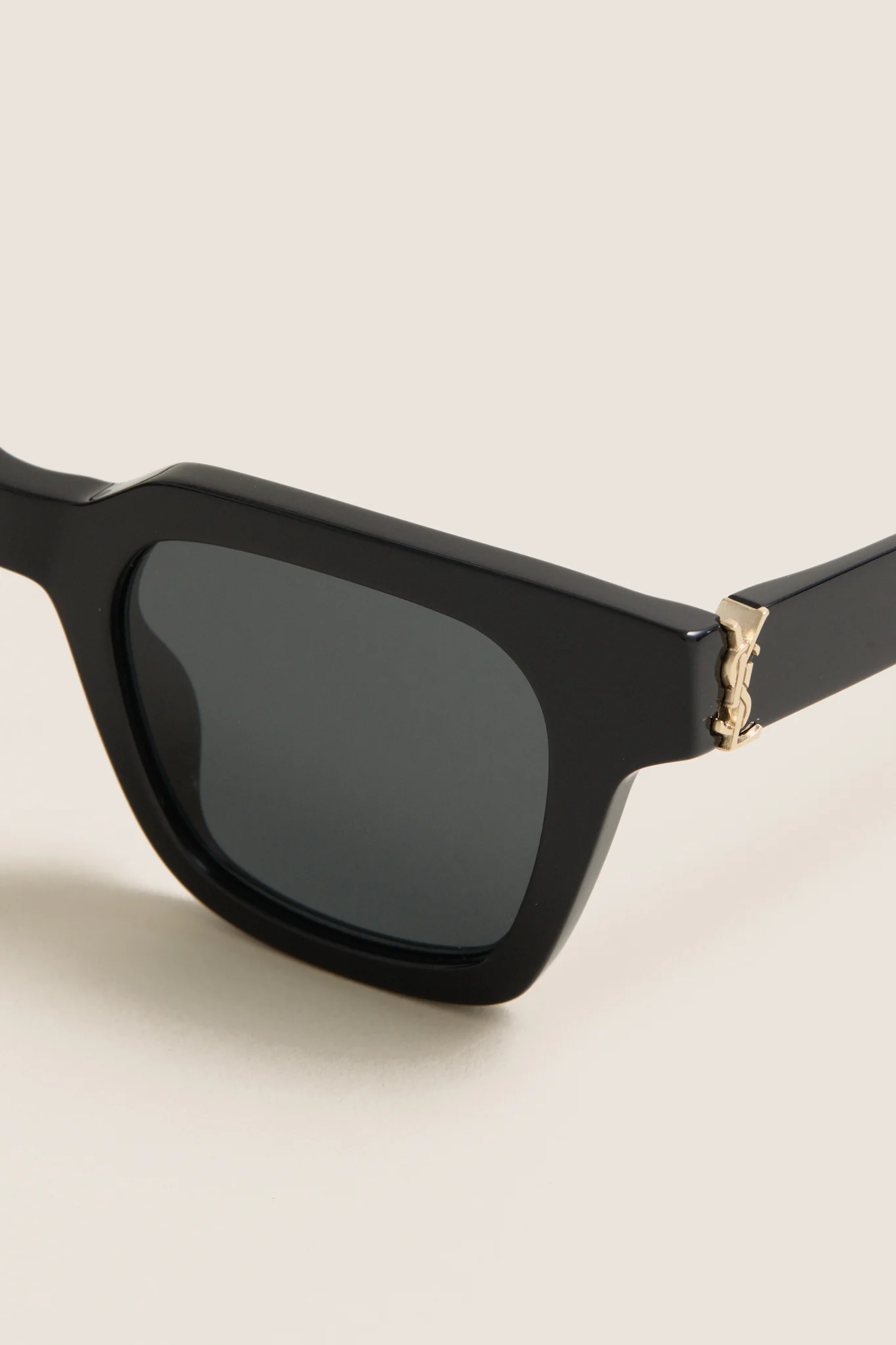 Shiny Solid Black Monogram Hinge M Sunglasses - Image 5