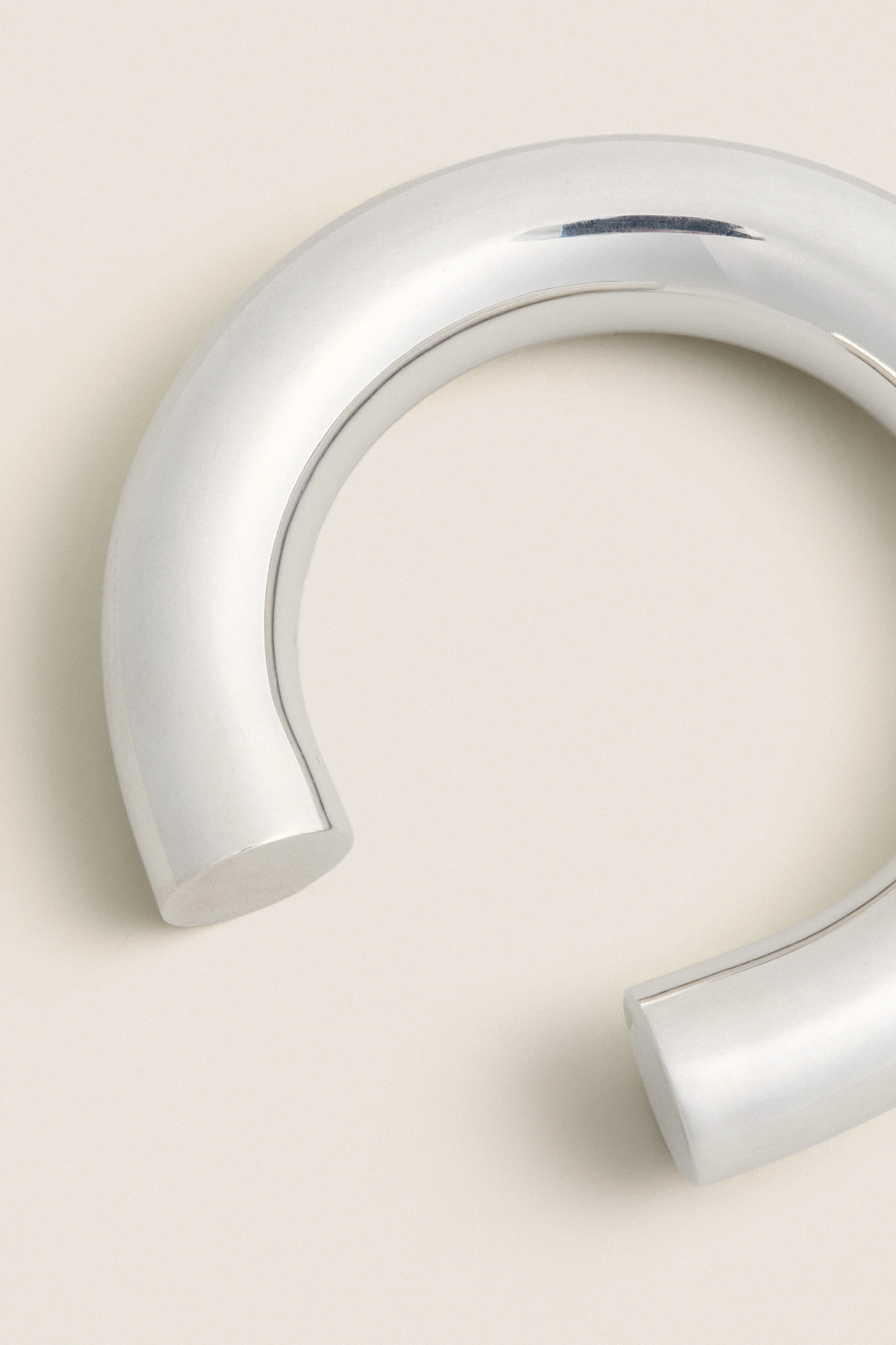Silver Swell Bangle - Image 4