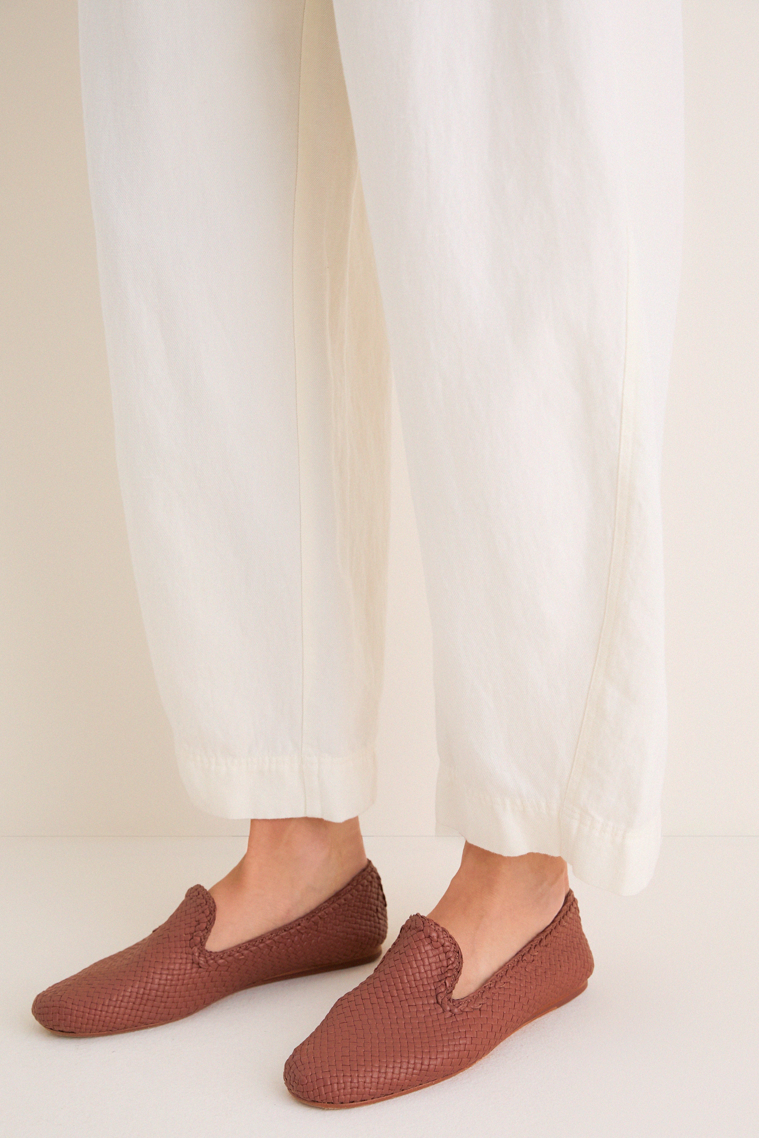 Tan Damas Slippers - Image 2