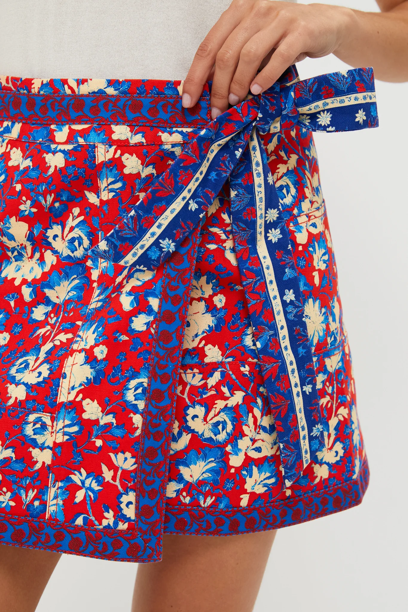 Tapestry Floral Bay Skirt - Image 5