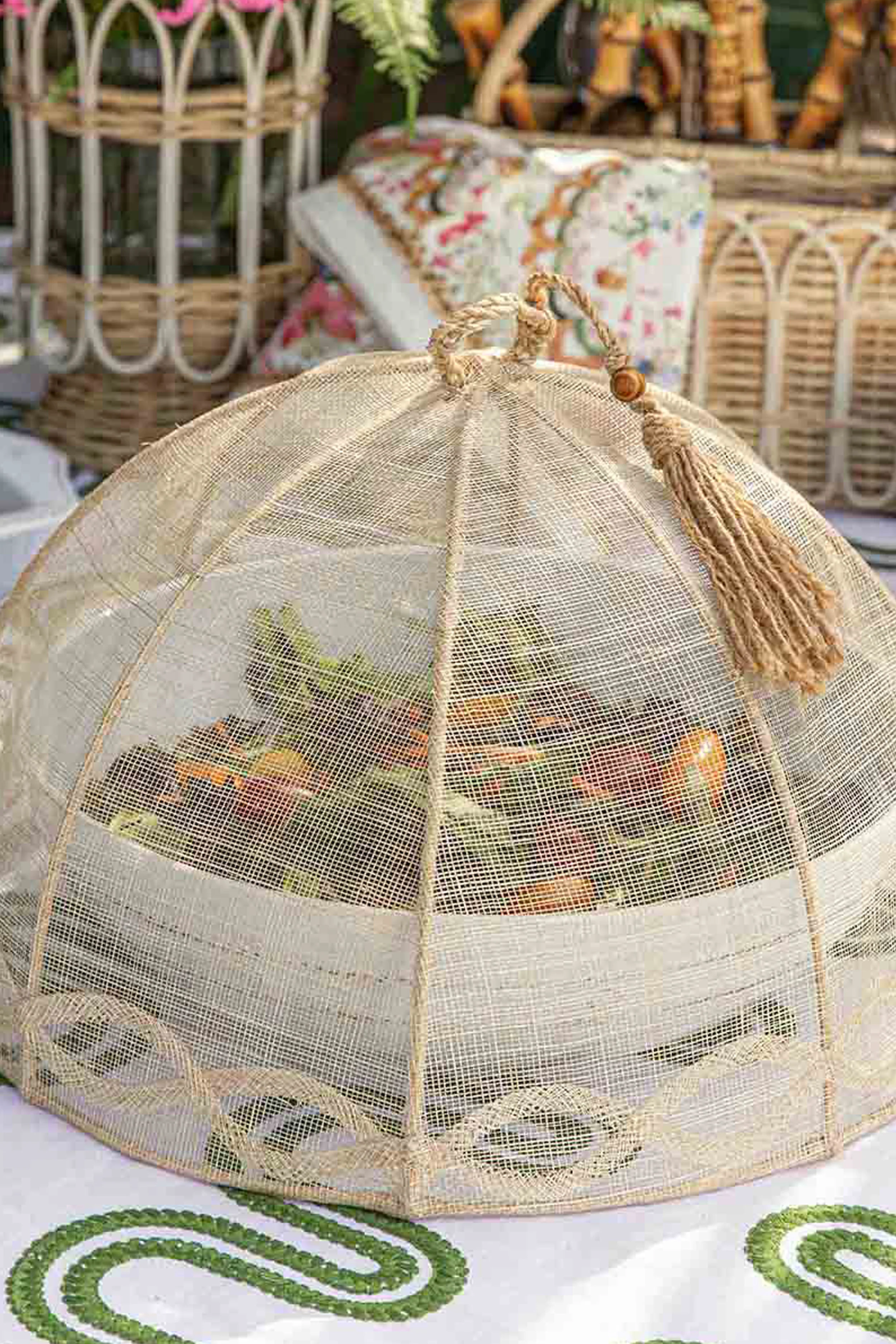 Tuileries Garden Mesh Round Food Cover Set - Image 2