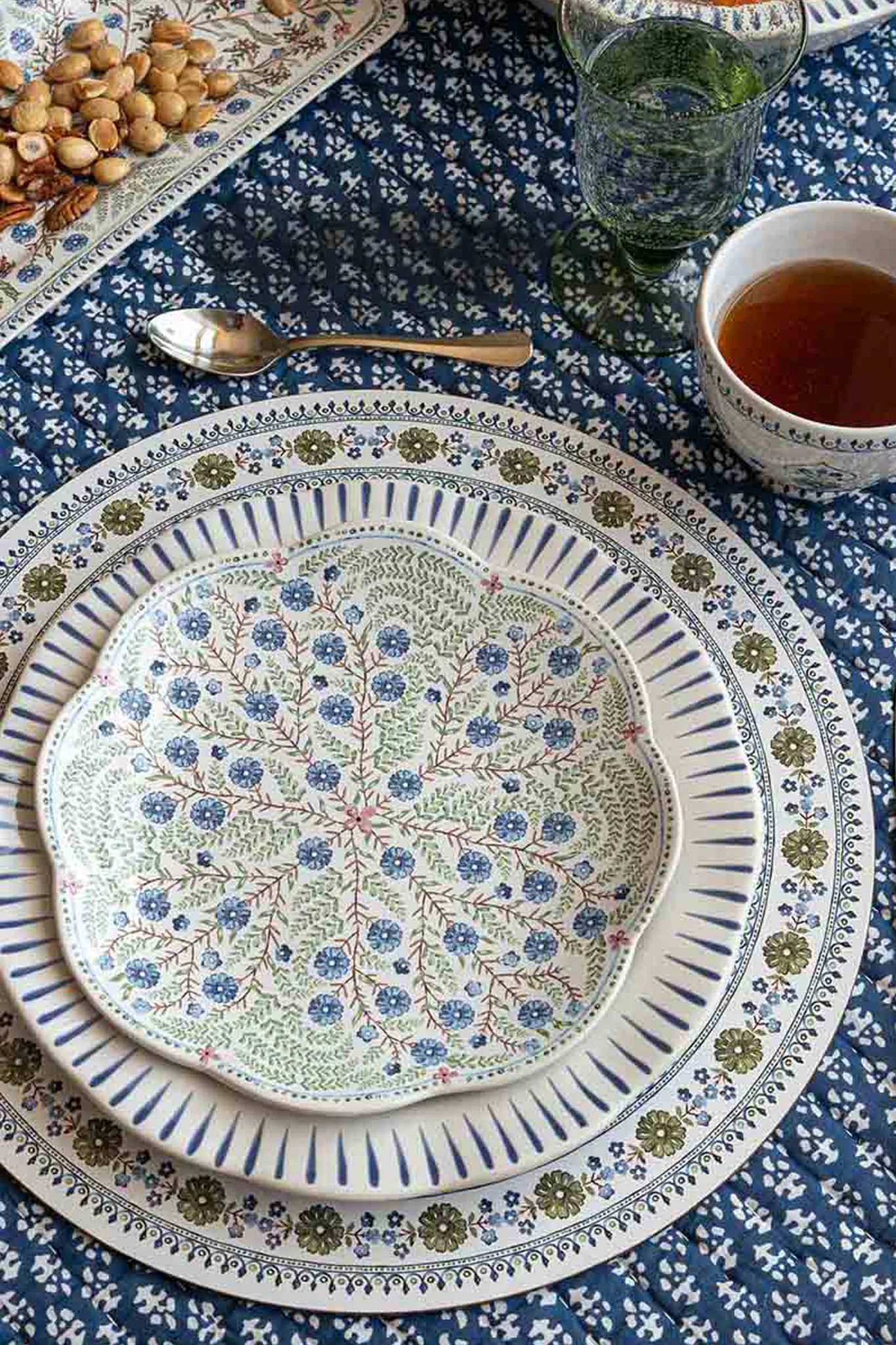 Villa Seville Scalloped Dessert/Salad Plate - Image 2