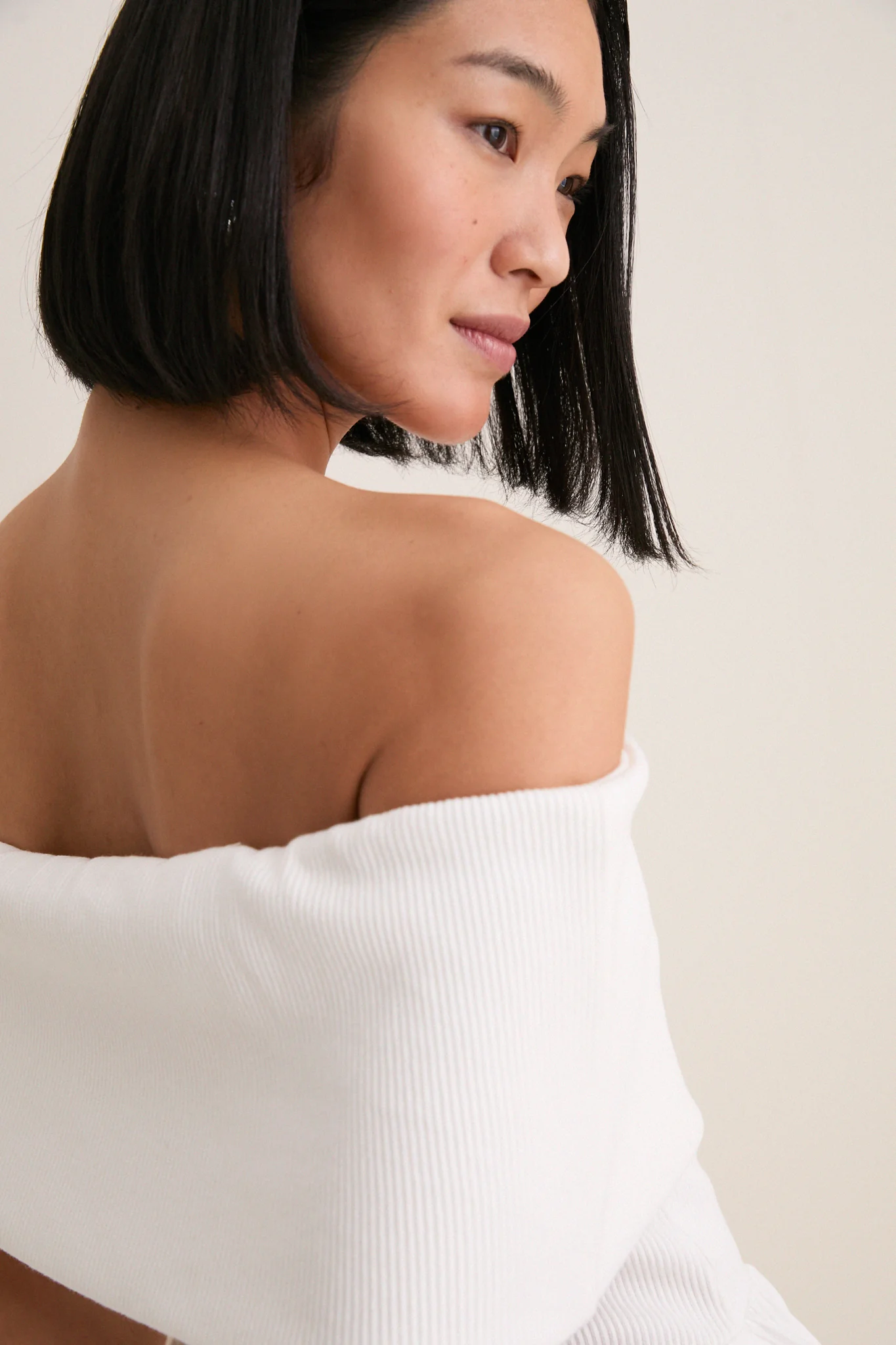 White Marjorie Mixed Media Off The Shoulder Midi Dress - Image 6